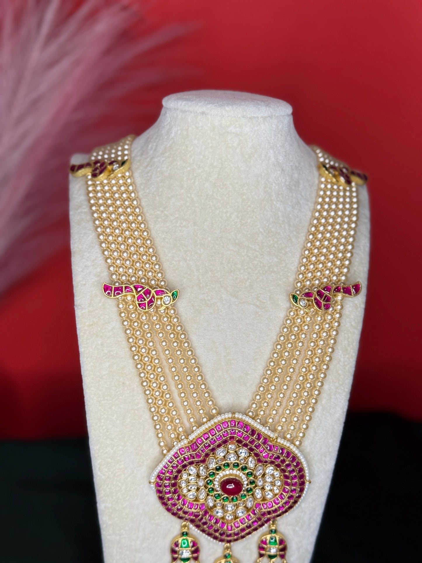 Grand Jadav Kundan Pearl Mala with Kandan side locket